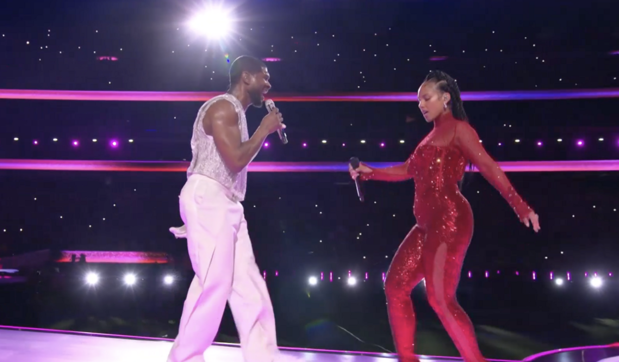 Alicia Keys Performed During The Super Bowl But People Seemed to Only Notice Her Raspy Voice